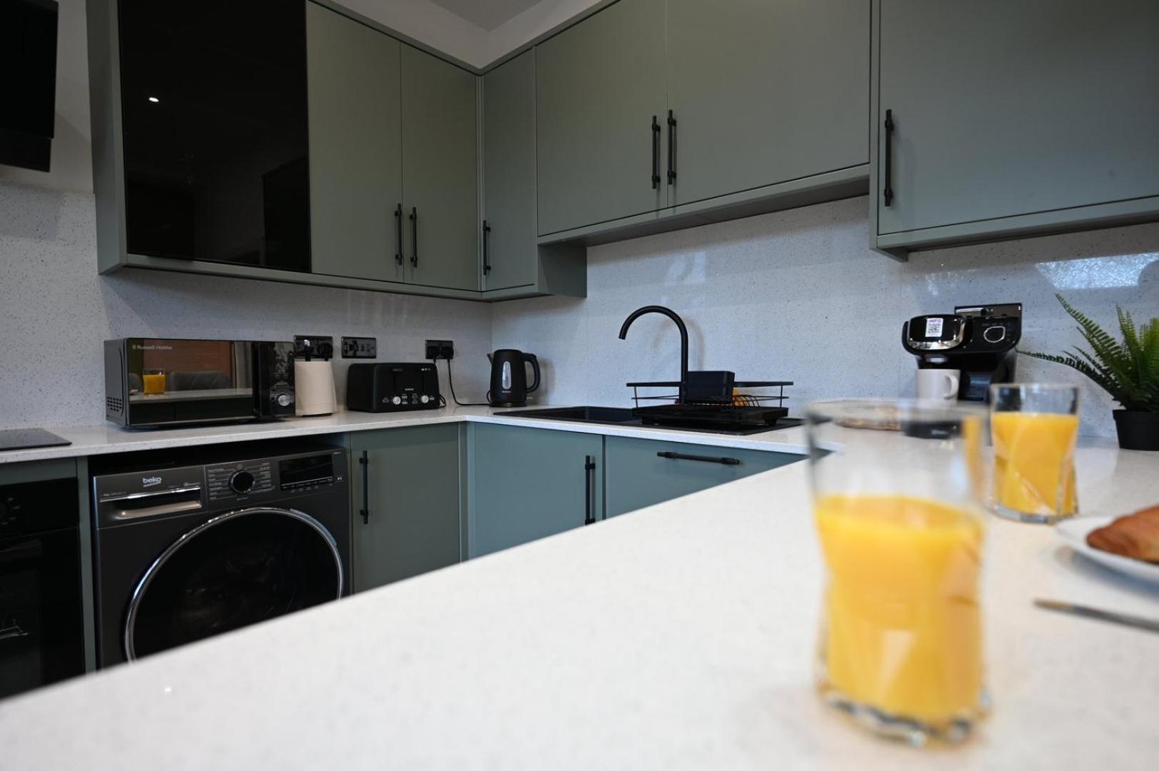 Luxury Two Bed Apartment - Cardiff City Centre Exteriör bild